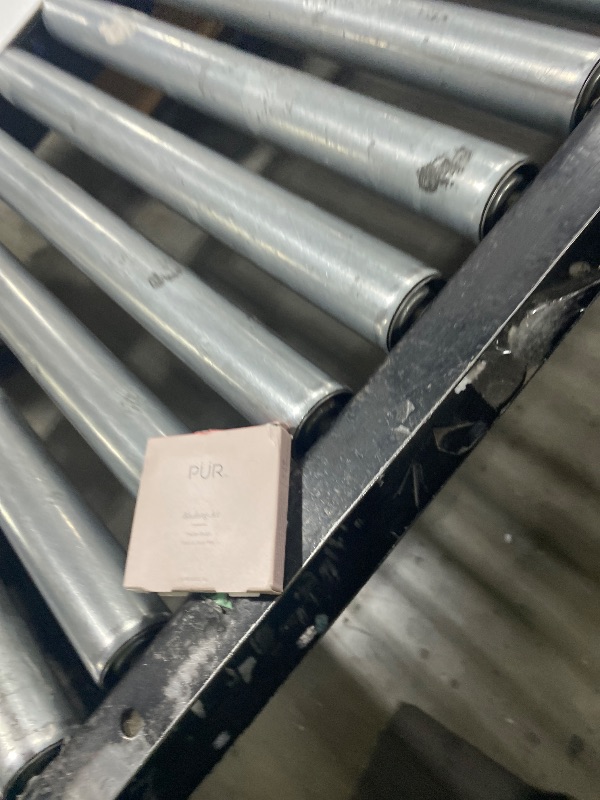 Photo 1 of PÜR MINERALS Blushing Act Skin Perfecting Powder in Pretty in Peach, Satin Matte Finish, Buildable Coverage, Cruelty Free, 0.28 Oz