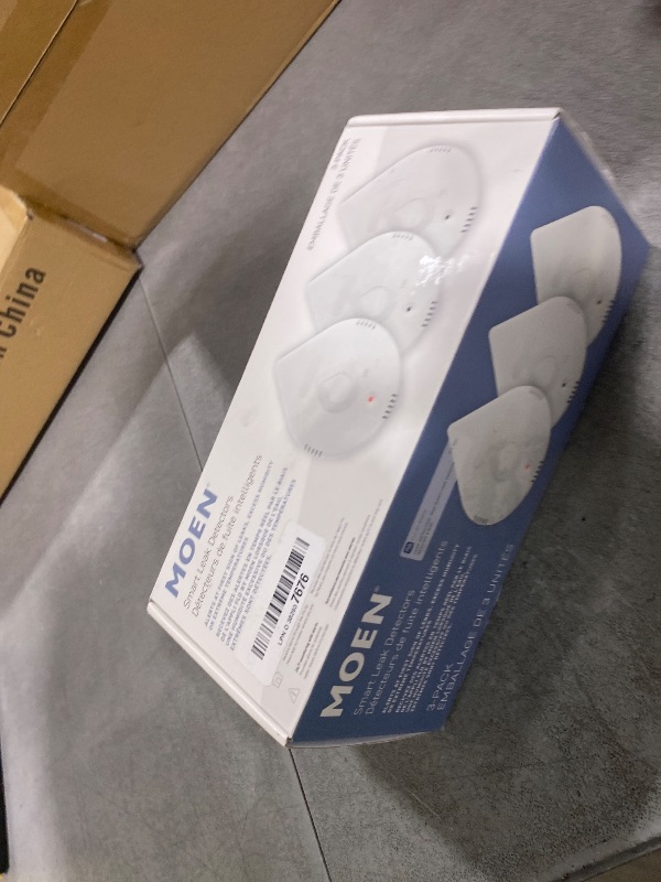 Photo 1 of Moen White Flo Smart Water Leak Detector, Water Sensor Alarm for Home, 3-Pack, 920-005