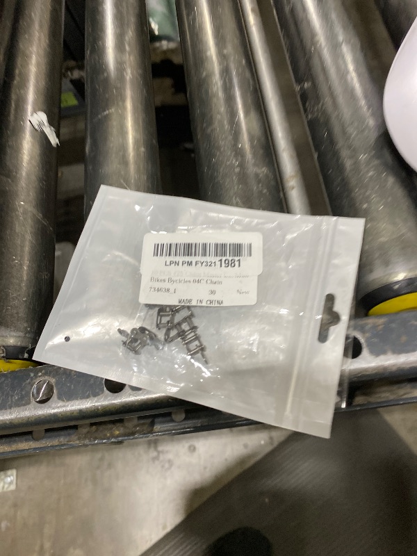 Photo 1 of 10 PCS #25 Chain Master Connector Link Roller, 1/4 Inch Pitch Carbon Steel Roller Chains Connecting Links Standard Connecting Split Links for Mini Bikes Bycicles 04C Chain