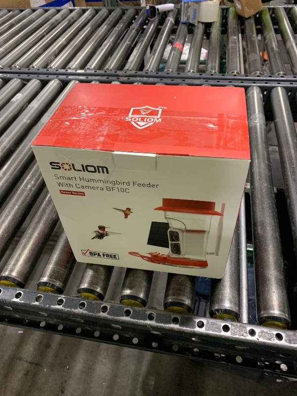 Photo 1 of Soliom Hummingbird Feeder with Camera, Smart Feeder Camera with 2K Live View AI Identify, Leak Proof&Ant Moat&Bee Proof, Outdoor Pole/Hook Hanging, Ideal Gift for Family, 16 OZ with Solar Panel Red ?