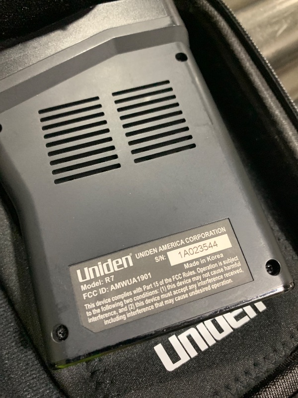 Photo 1 of Uniden R8W (new Model) Extreme Long Range Laser/Radar Detector, 360° Awareness, Directional Arrows, Wi-Fi, Bluetooth, GPS, Real-Time Voice Alerts, Red Light & Speed Camera Alerts, R/TACH App