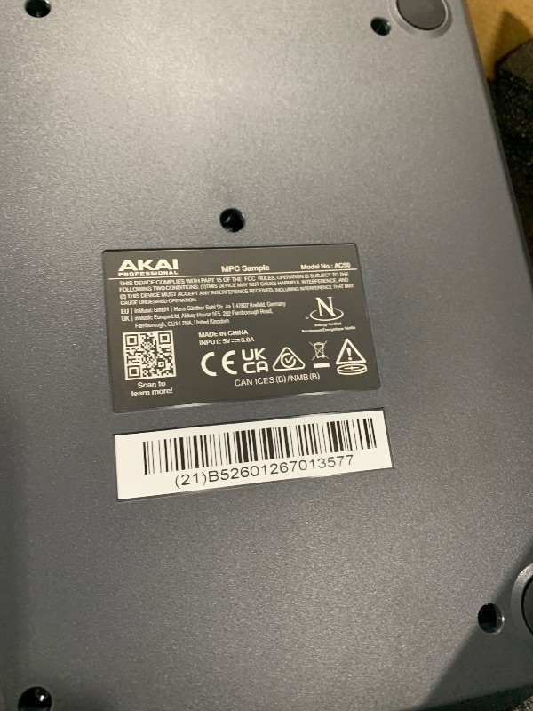 Photo 1 of Akai Professional MPC Sample Standalone Portable Sampler, Sequencer and Effects Processor, with Rechargeable Battery, USB-C, Built-in Speaker and Microphone