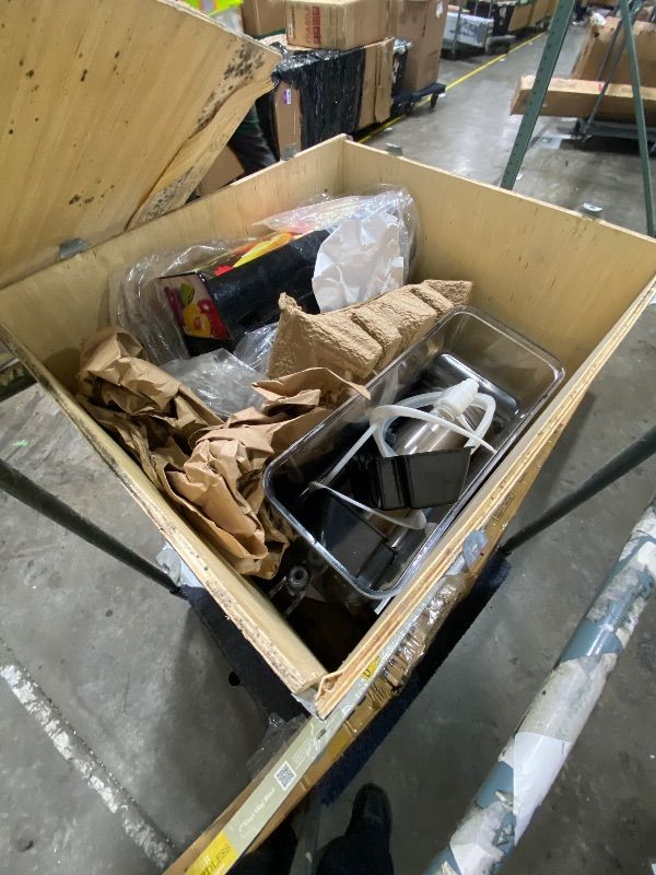 Photo 1 of GarveeHome Commercial Slushy Machine, Stainless Steel Margarita Smoothie Frozen Drink Maker, Self-Cleaning, 700W, Perfect for Homes, Coffee Shops,Restaurants,Black,15 L*2