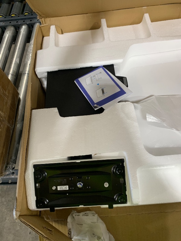 Photo 1 of Samsung Odyssey G7 43 INCH 