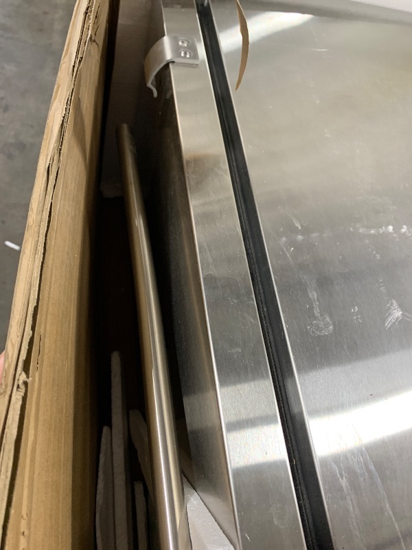 Photo 1 of EdgeStar IB250 15 Inch Wide 20 Lbs. Capacity Free Standing and Undercounter Ice Maker with 25 Lbs. Daily Ice Production - Stainless Steel