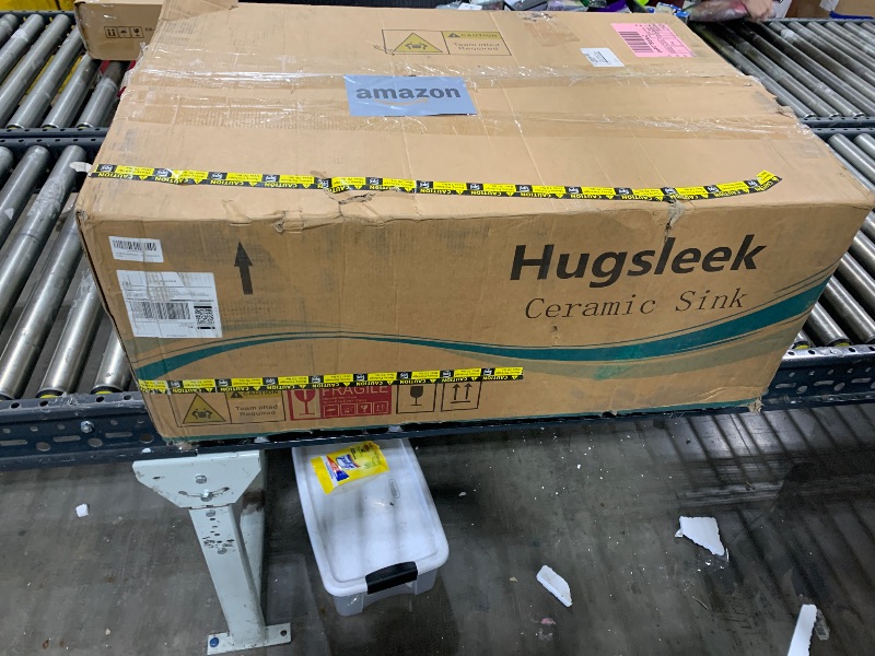 Photo 1 of 30 White Farmhouse Sink Reversible Workstation, Hugsleek Undermount Farm Kitchen Sink 30x20 inch Apron Front White Porcelain Ceramic Fireclay Sinks Single Bowl Under Counter Farmer Basin Accessories