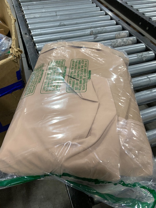 Photo 1 of QH.HOME Hot Tub Cover Replacement 90"x 90", Waterproof & Weatherproof 600D Polyester Spa Cover for Hot Tub,UV Resistant, Windproof with Ratchet Strap System, Fits 89 x 89, 88 x 88,87x 87 Square