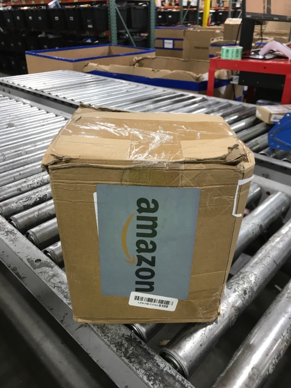 Photo 1 of Hungdao 2 Pcs 4 ft Wedding Duck Floatie Inflatable Pool Floats Large Bride Groom Rubber Duck for Wedding Bridal Bachelorette Party Decoration Engagement Gifts (Not Include Wreath and Air Pump)