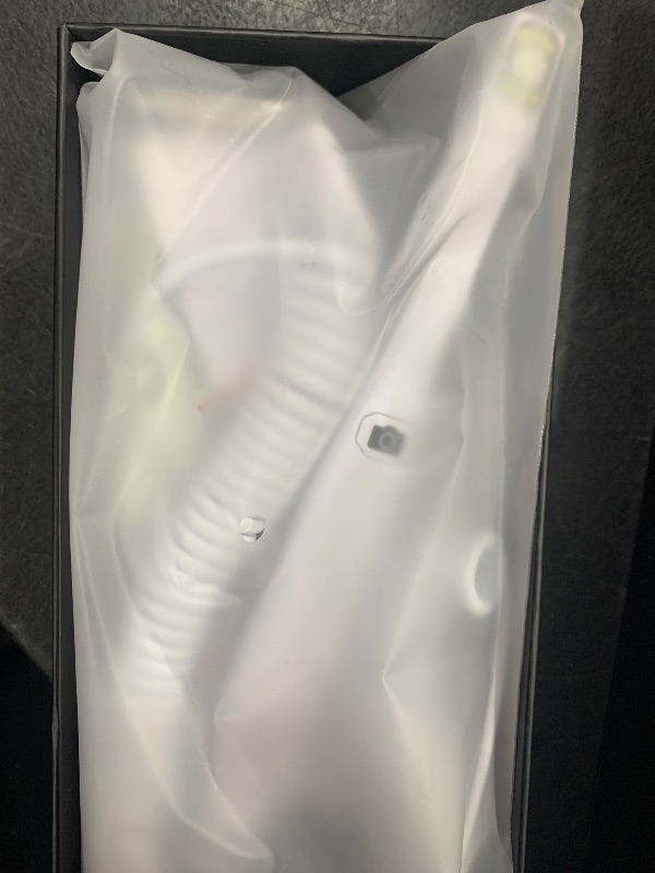 Photo 1 of New Intraoral Camera: Ultra-Thin 5mm Design with Built-in Oral Diagnostic Software, Enabling Easy Access to The Back Teeth Area and Delivering a More Comfortable Patient Experience.