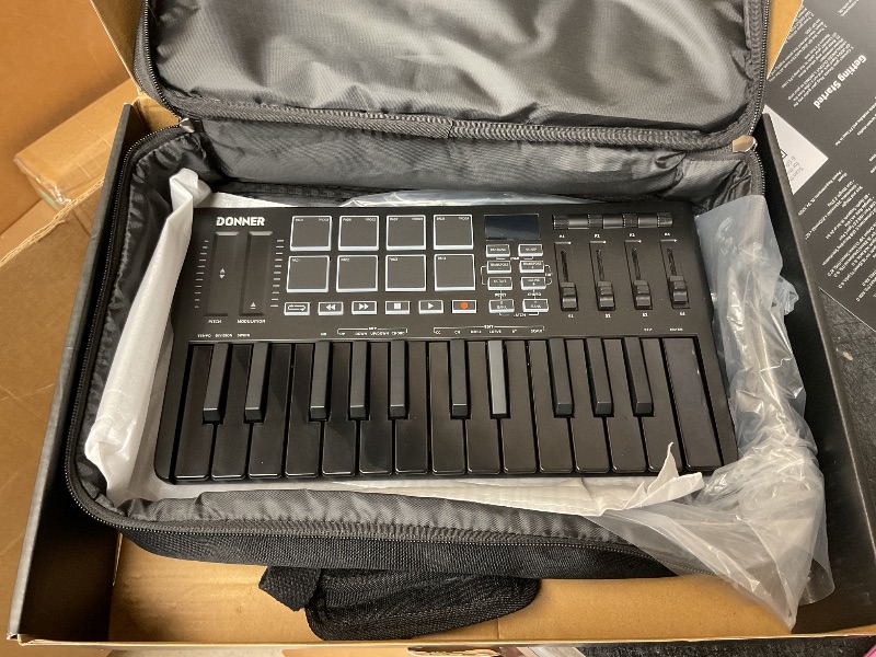 Photo 2 of VALETON GP-200 Multi-Effects Guitar/Bass Pedal with Expression, FX Loop, MIDI, Amp Modeling, IR Cab Simulation, Stereo, USB Interface