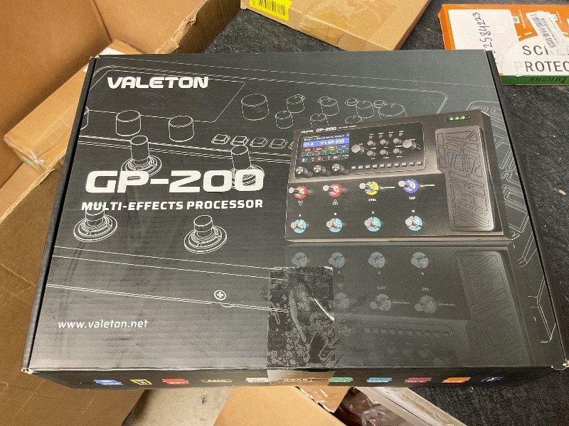 Photo 4 of VALETON GP-200 Multi-Effects Guitar/Bass Pedal with Expression, FX Loop, MIDI, Amp Modeling, IR Cab Simulation, Stereo, USB Interface