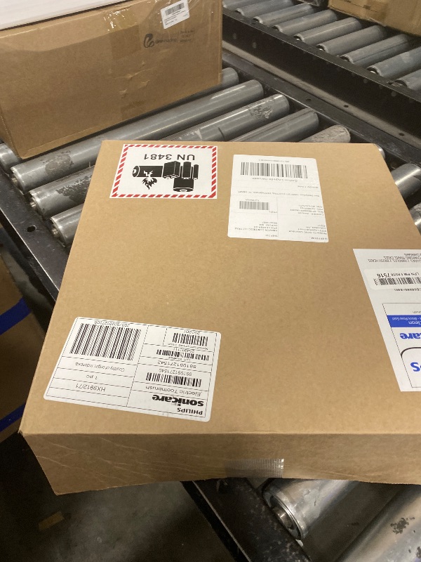 Photo 1 of Philips Sonicare DiamondClean Connected Electric Toothbrush 2 Pack, x2 Sonic Toothbrushes, x2 Charging Travel Cases, x2 A3 Brush Heads, 12 Brushing Settings, (Black and Rose Gold) Model HX9912/71