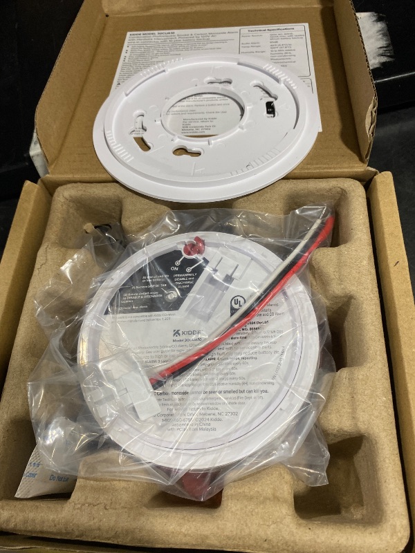 Photo 1 of Kidde  Detector, Hardwired with 10-Year Battery Backup, Interconnectable, LED Status Lights, 85 dB Alarm, 5-inches, 20SA10, 1 Pack