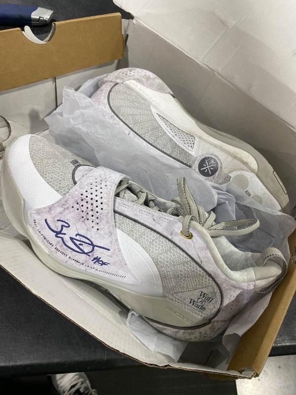 Photo 1 of LI-NING Wade All City 13 Encore Men's Basketball Shoes Lightweight High Rebound Basketball Professional Match Shoes Standard White/Vapor Blue US 10