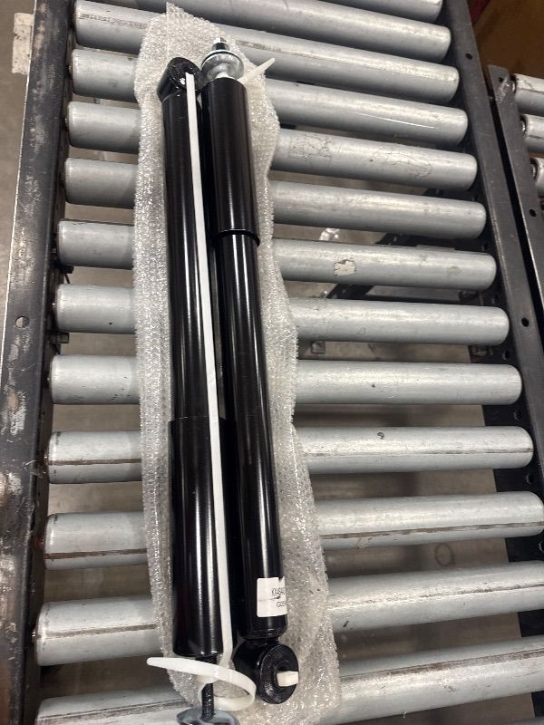 Photo 1 of **SEE NOTES***Detroit Axle - Rear 2pc Shock Absorbers for 1996-2002 Toyota 4Runner