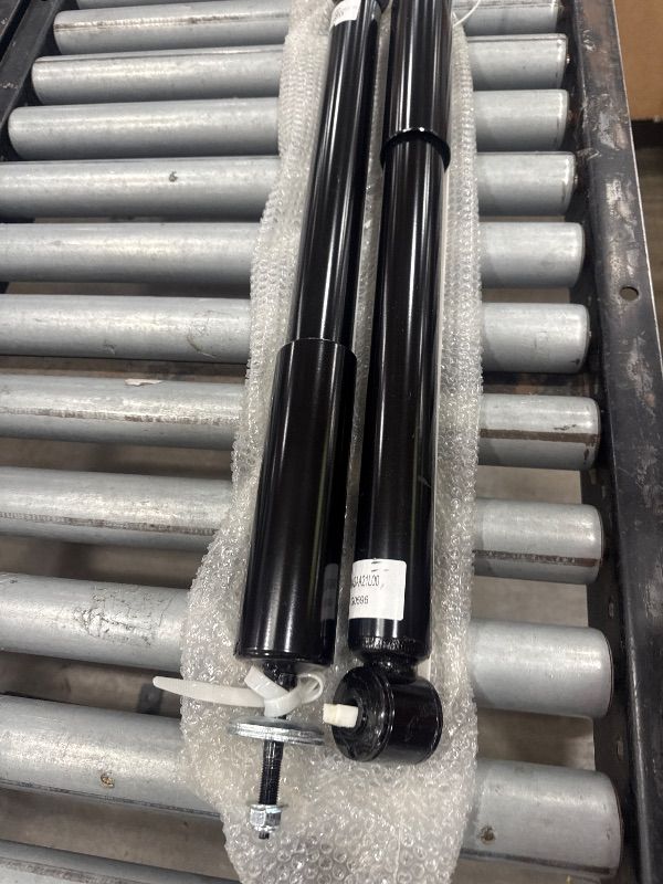Photo 1 of **SEE NOTES***Detroit Axle - Rear 2pc Shock Absorbers for 1996-2002 Toyota 4Runner