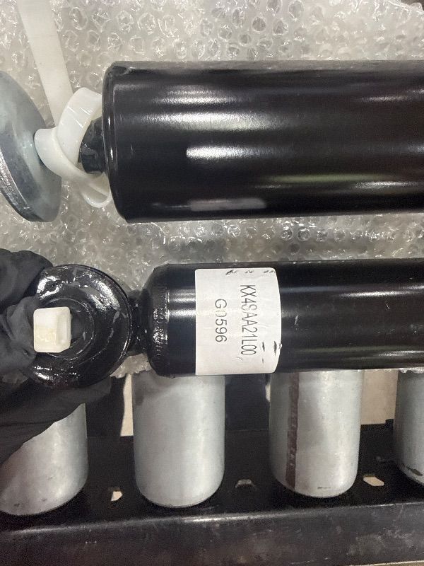 Photo 1 of **SEE NOTES***Detroit Axle - Rear 2pc Shock Absorbers for 1996-2002 Toyota 4Runner