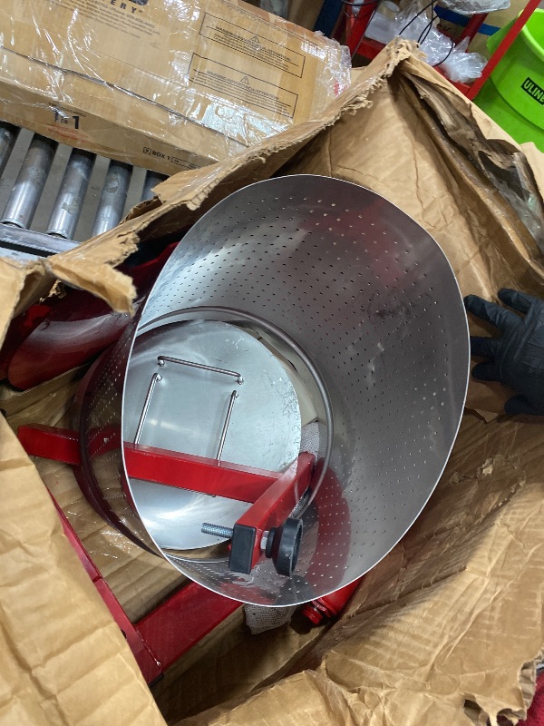 Photo 1 of **SEE NOTES**VEVOR Hydraulic Fruit Wine Press, 7.93 Gal, Stainless Steel