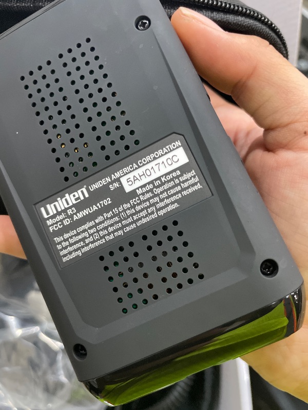 Photo 1 of ***SELL FOR PARTS ONLY***UNABLE TO TEST***Uniden R3 EXTREME LONG RANGE Laser/Radar Detector, Record Shattering Performance, Built-in GPS w/ Mute Memory, Voice Alerts, Red Light & Speed Camera Alerts, Multi-Color OLED Display , Black