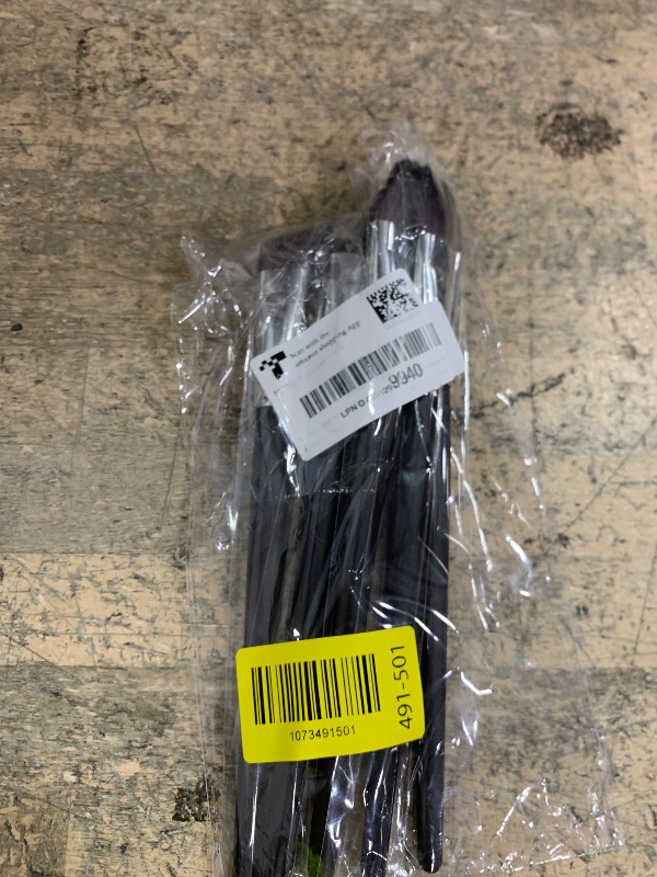Photo 1 of 1 Inch Mop Brush for Acrylic Painting, 6 PCS Blending Brush for Acrylic Painting with Short Wooden Handle, Oval Blending Brushes Oil Paint Brushes for Watercolor, Acrylic, Gouache, Face Body (Black)