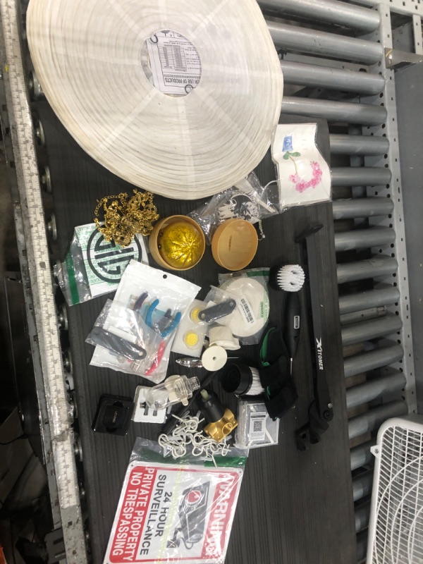 View 1 of ***Bundle of miscellaneous home goods/hardware/sign/decorations