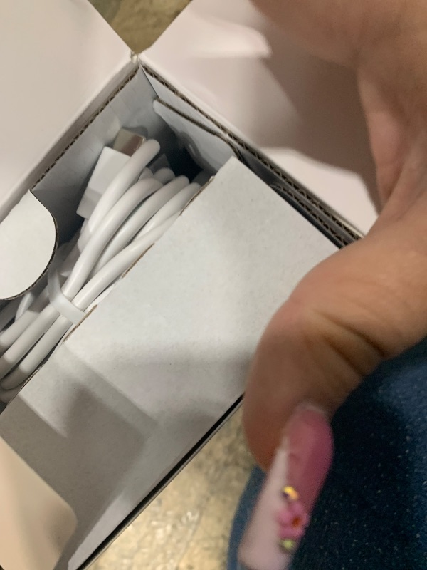 Photo 1 of **MISSING CORDS**Aqara 4K UHD Dual-Lens Matter Camera Hub G350, Indoor Security Camera 9X Zoom, 360° Pan & Tilt, AI Auto-Tracking, Face/Gesture Recognition, Works with Apple HomeKit, Alexa, Google Home, SmartThings
