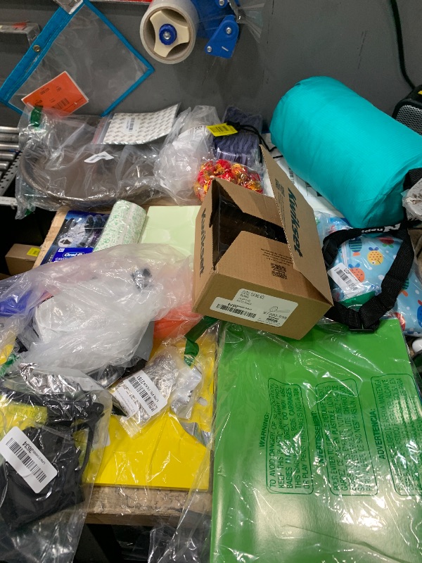 Photo 1 of ** SOLD AS IS BUNDLE OF MISCELLANEOUS AND SORTED GOODS **