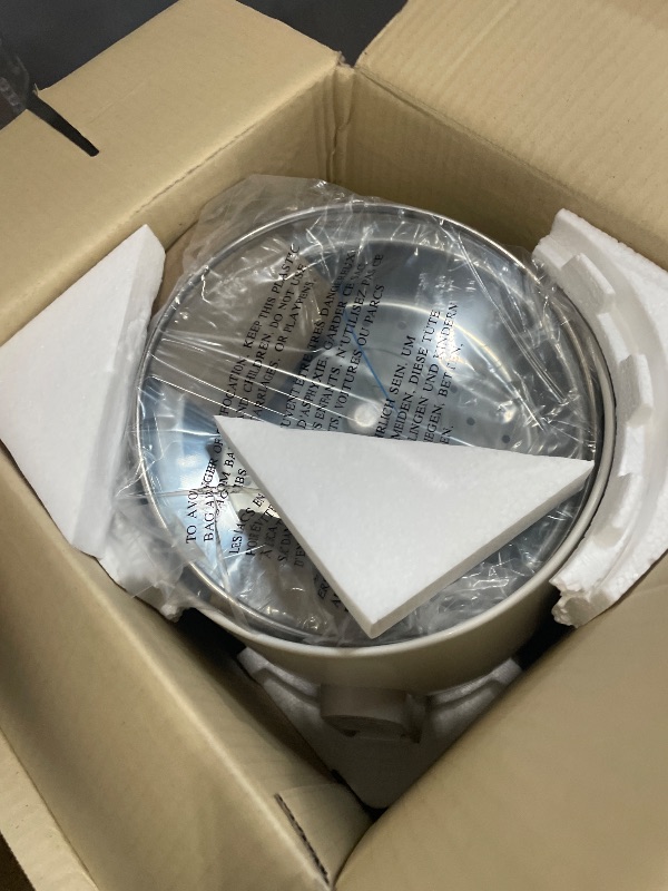 Photo 1 of ***MISSING BOWL INSIDE *** Zojirushi 6-Cup Rice Cooker(bowl)