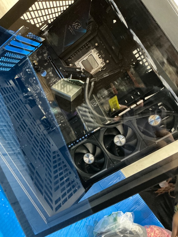 Photo 1 of ***** DOES NOT WORK***** FOR PARTS ONLY**** CHECK PHOTOS/COMMENTS***.      ZOTAC MEK Gaming PC Desktop, NVIDIA GeForce RTX 5090 32GB GDDR7, AMD Ryzen 7 9800X3D Up to 5.2GHz, 32GB DDR5, 2TB NVMe SSD, 1200W 80+ Gold PSU, WiFi 7, Windows 11 Pro
