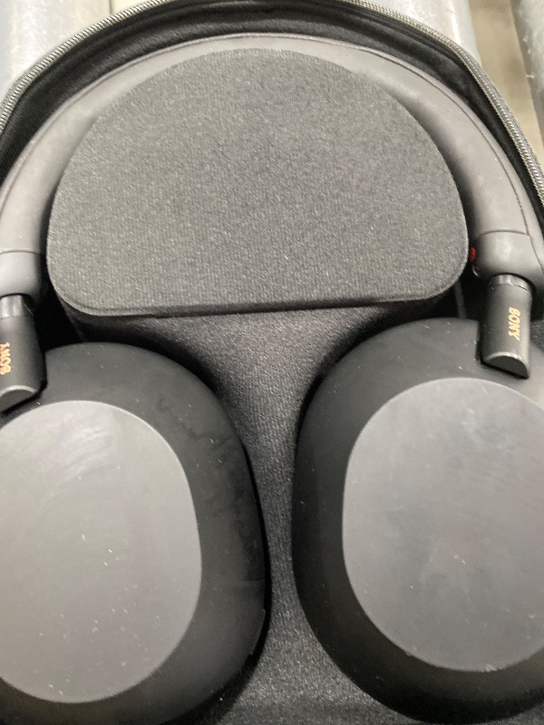 Photo 1 of Sony WH-1000XM5 Wireless Noise Canceling Headphones - Black
