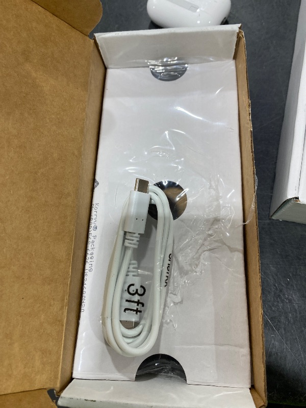 Photo 1 of Apple AirPods Pro (2nd generation) with MagSafe Charging Case (USB-C) (Renewed)