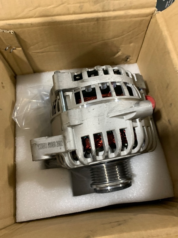 Photo 1 of SCITOO New High Output Alternator Fits for Ford Expedition 4.6L/5.4L 2003-2004,for Lincoln Navigator 5.4L 2003-2004 - 12V 135Amp CW 6-Groove Pulley, Replace OEM 8303 3L7410300BA
