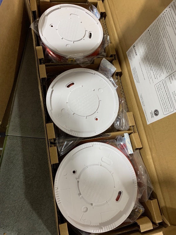 Photo 1 of Kidde  And Carbon Monoxide Detector, AA Battery Powered with LED Status Lights, 85 dB Alarm, 5 inches, 30CUDR, 3 Pack