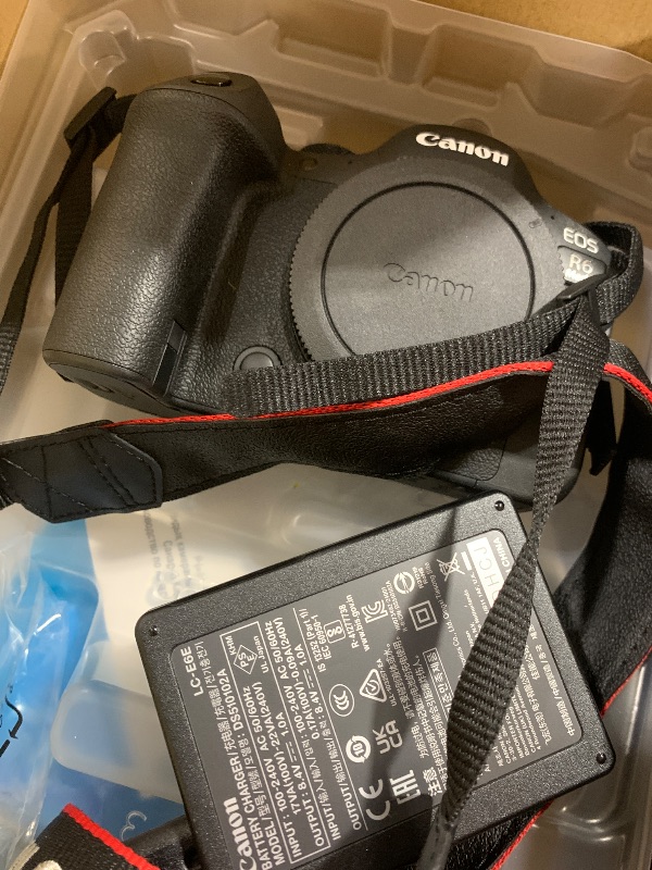 Photo 1 of Canon EOS R6 Mark II Mirrorless Camera