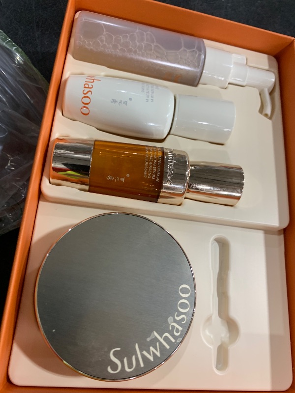 Photo 1 of Sulwhasoo Concentrated Ginseng Rejuvenating Cream Set | Korean Ginseng-Powered Skincare 4-piece Anti-Aging Gift Set | Strengthens Skin Barrier | Visibly Improves Wrinkles | Includes Full-size Cream