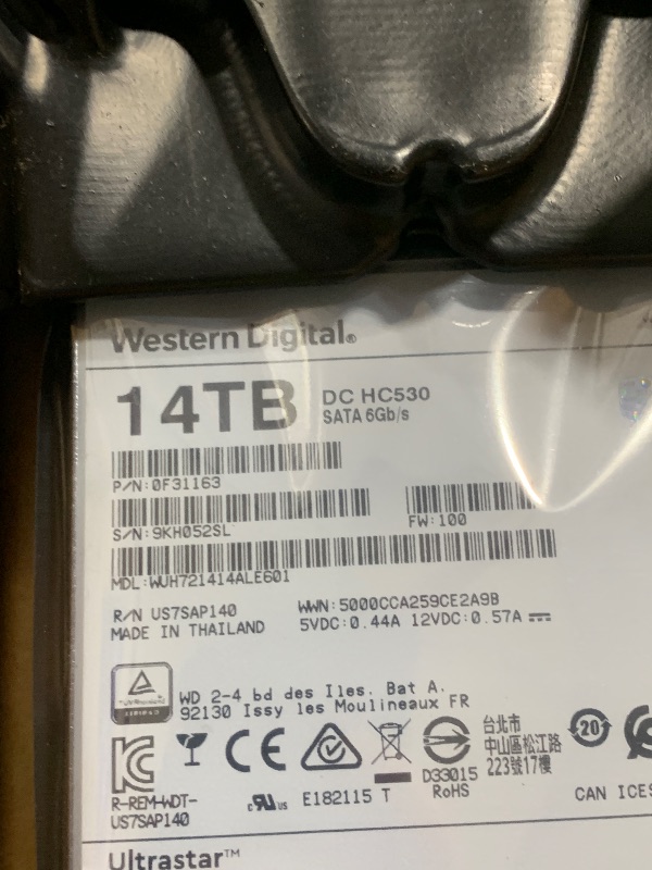 Photo 1 of Western Digital 14TB Ultrastar DC HC530 SATA HDD - 7200 RPM, SATA 6 Gb/s, 512MB Cache, 3.5" - WUH721414ALE604 (Renewed)