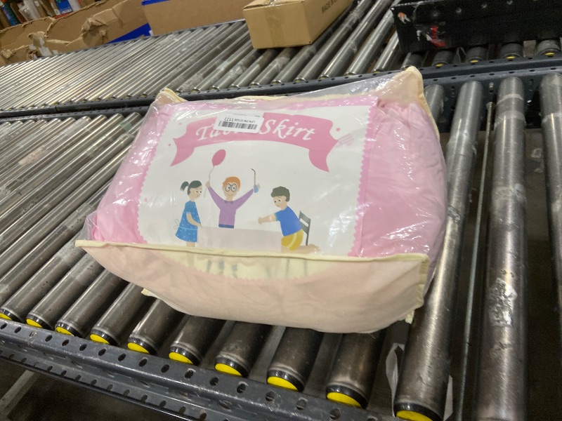 Photo 1 of *COUNT UNKNOWN** Outpain Spandex Pink Round Tablecloths for 60in Tables, 120Inch Stretchy Fitted 5FT Round Table Clothes,Wrinkle Free Table Cover with Skirt for Wedding Party Dining Banquet