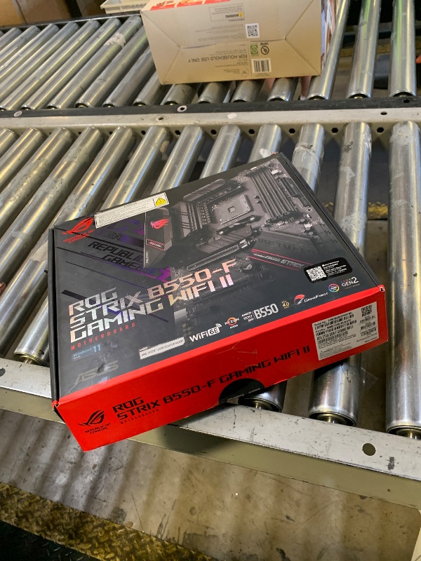 Photo 1 of Asus ROG Strix B550-F Gaming WiFi II AMD AM4 (3rd Gen Ryzen) ATX Gaming Motherboard (PCIe 4.0,WiFi 6E, 2.5Gb LAN, BIOS Flashback, HDMI 2.1, Addressable Gen 2 RGB Header and Aura Sync)