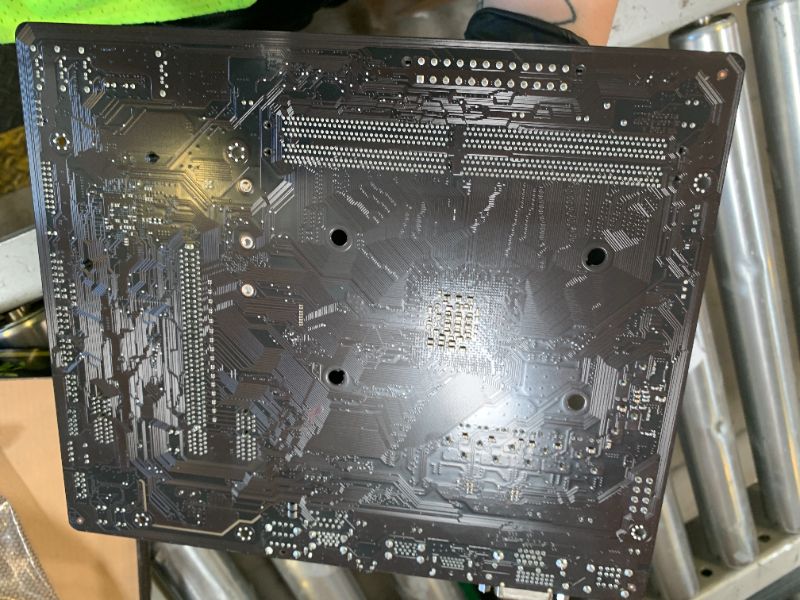 Photo 1 of Gigabyte A520M S2H (AMD Ryzen AM4/MicroATX/4+3 Phases Digital PWM/Gigabyte Gaming GbE LAN/NVMe PCIe 3.0 x4 M.2/3 Display Interfaces/Q-Flash Plus/RGB Fusion 2.0/Motherboard)