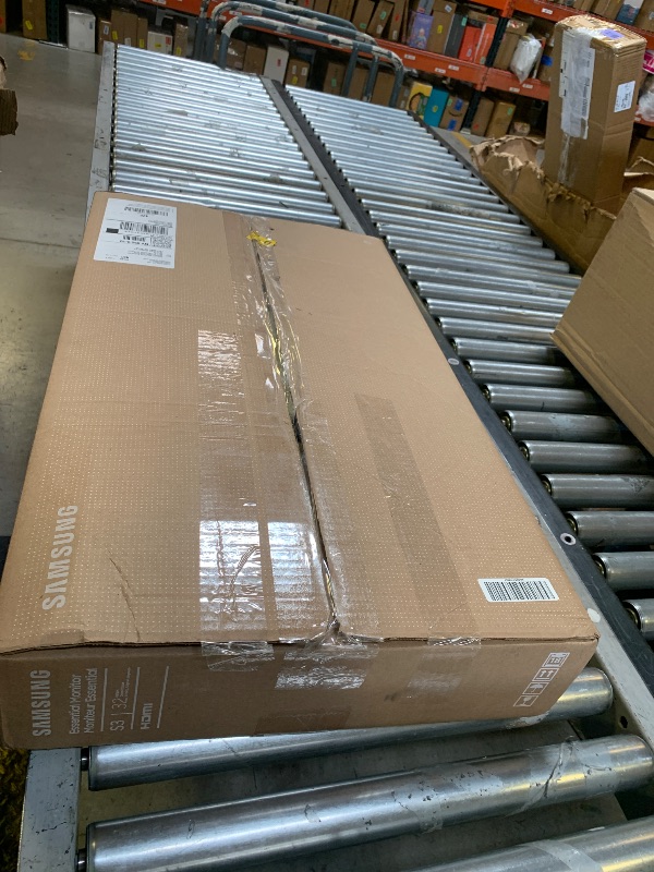 Photo 1 of Samsung 32-Inch Flat Computer Monitor, 75Hz, Borderless Display, AMD FreeSync, Game Mode, Advanced Eye Care, HDMI and DisplayPort, LS32B304NWNXGO, 2024