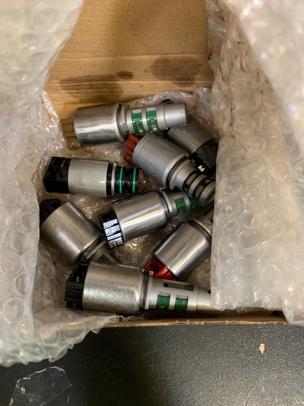 Photo 1 of SAOKNCE 8Pcs 6-Speed Transmission Shift Solenoid Kit Compatible with Hyundai Elantra Sonata Grandeur Tucson Veracruz,Kia Forte Optima Sorento Soul Lotze Sportage Replace# A6LF1 A6LF2 A6LF3 A6MF1 A6MF2