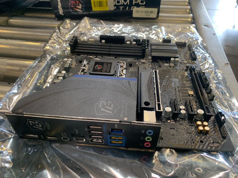 Photo 1 of ASRock B650M PG Riptide AMD Ryzen 7000 Series Processors Motherboard