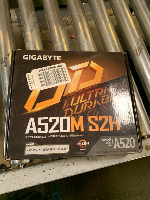 Photo 1 of Gigabyte A520M S2H (AMD Ryzen AM4/MicroATX/4+3 Phases Digital PWM/Gigabyte Gaming GbE LAN/NVMe PCIe 3.0 x4 M.2/3 Display Interfaces/Q-Flash Plus/RGB Fusion 2.0/Motherboard)