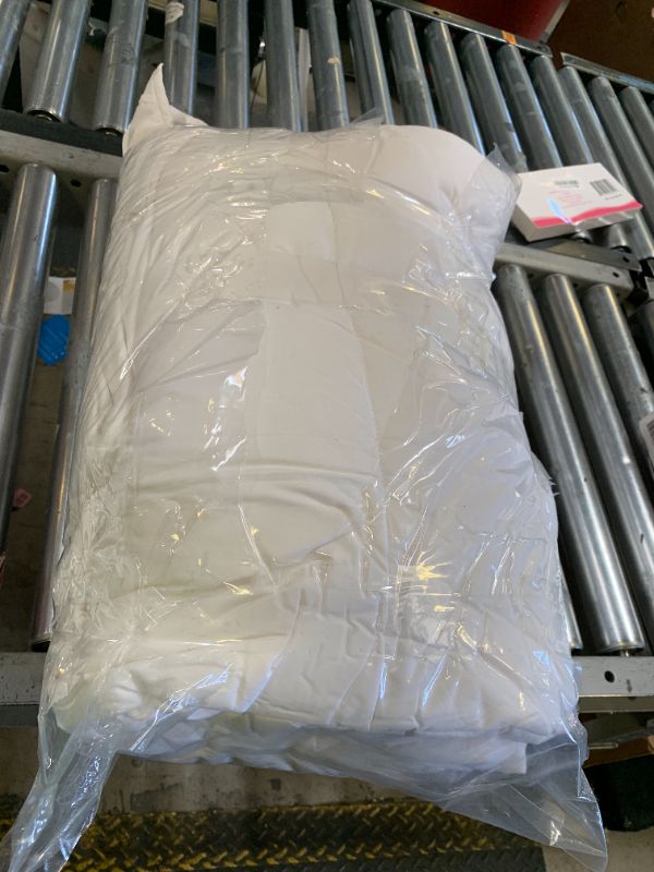 Photo 1 of Wool Comforter Queen Size Duvet Insert All Season, Ultra-Soft Wool Duvet, Breathable Washable Comforter, Medium Weight,100% Noiseless Cotton Shell(White)