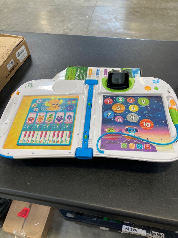 Photo 1 of LeapFrog LeapStart 3D Interactive Learning System, Green