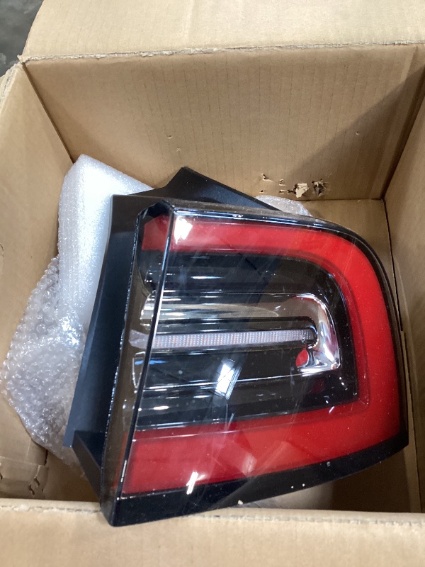 Photo 1 of Aojezoor 4-PIN Rear Tail Light Assembly Compatible With 2019-2024 Tesla Model Y Rear Passenger Side Brake Outer LED Tail Lamp Replaces# 1502087-00-D