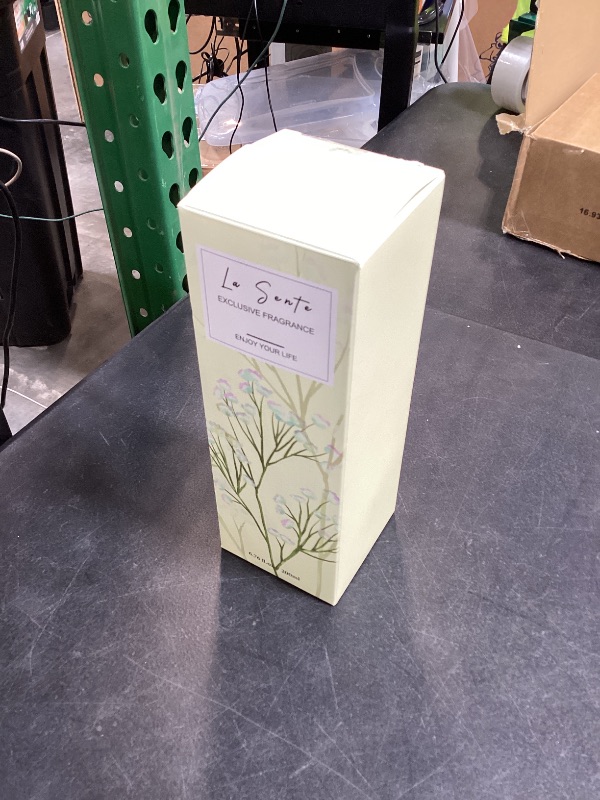 Photo 1 of La Sente Reed Diffuser Set (6.7fl oz), Natural Clean Linen Essential Oil Fragrance with Glass Bottle, Black Rattan Sticks & Preserved Flowers, Up to 120 Days Lasting Fragrance for Home & Office