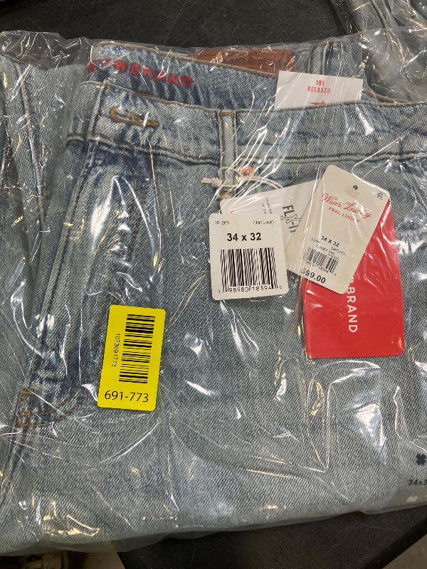Photo 1 of Lucky Brand 34x32
Men's 181 Relaxed Straight Stretch Jeans