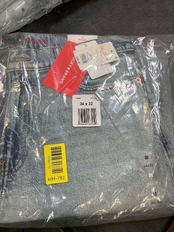View 2 of Lucky Brand 34x32
Men's 181 Relaxed Straight Stretch Jeans