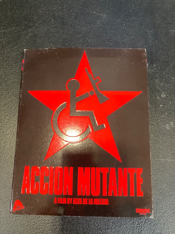 Photo 1 of Acción Mutante (2-Disc Special Edition) [4K Ultra HD + Blu-ray]